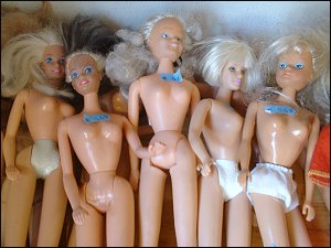 alte Barbie-Puppen