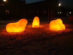 leuchtende Skulpturen im Südstadtpark