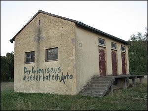 Gebäude an der Gustav-Weißkopf-Straße