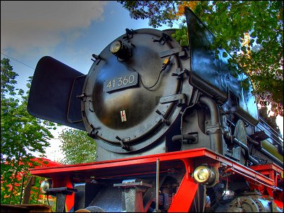 Dampflok 41 360 beim Wasserfassen unweit des zonebattler's Garten