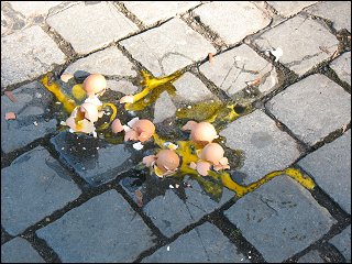 sonntägliches Eierelend am Koberger Platz zu Nürnberg