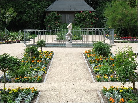 im Schulgarten des Fürther Stadtparks