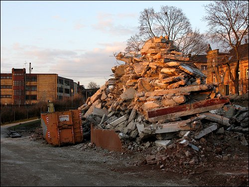 Die traurigen Reste des alten Umspannwerkes