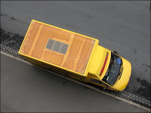 Paketauto von oben