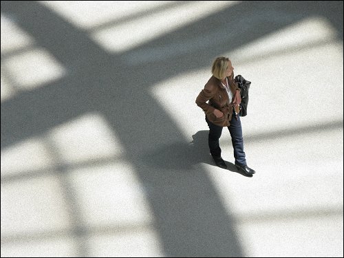 Besucher der Pinakothek der Moderne zu München