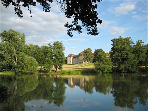 Blick vom Schloßpark auf Schloß Weißenstein zu Pommersfelden