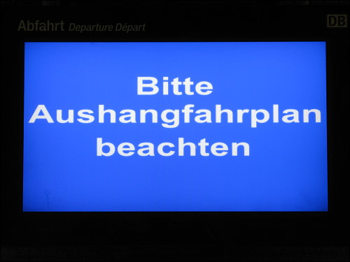 auskunftsfauler Zuganzeiger in Fürth (Bay) Hbf