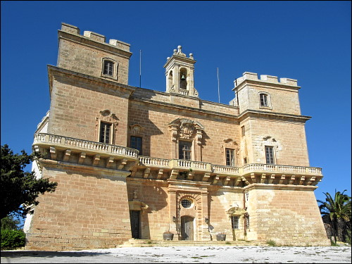 Selmun Palace unweit der Stadt Mellieha