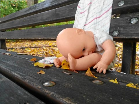 mamalose Puppe im Fürther Stadtpark