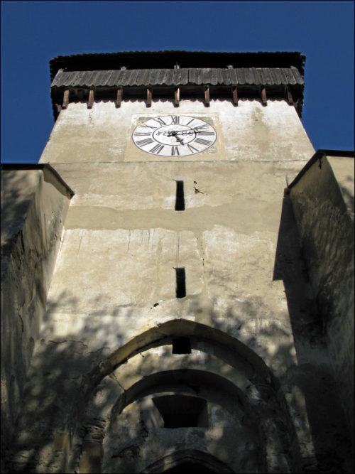 Turm der Pfeilerbasilika in Copșa Mare (Groß-Kopisch)