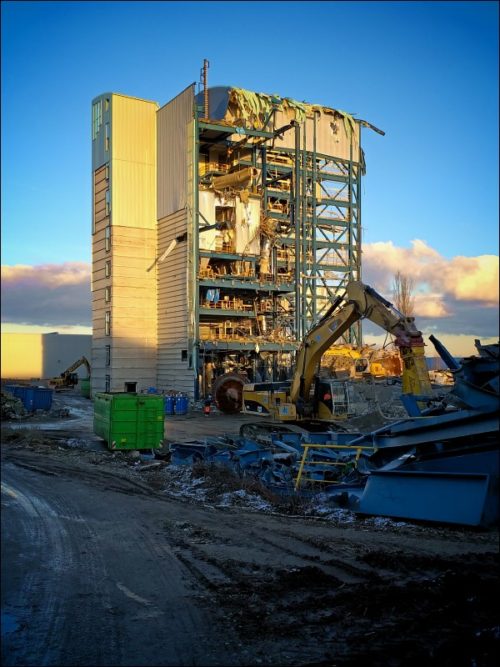 Abriß der Müllverschwelungsanlage am Fürther Hafen