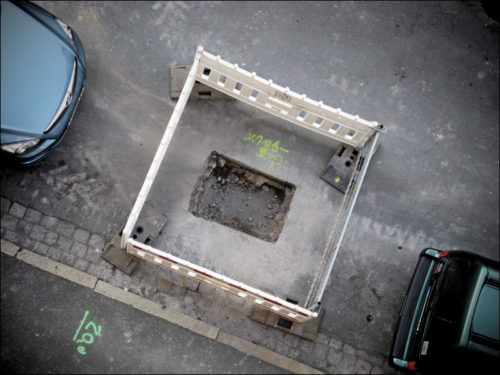 Vorbereitungen zur Verlegung neuer Wasserleitungen in der Fürther Karlstraße