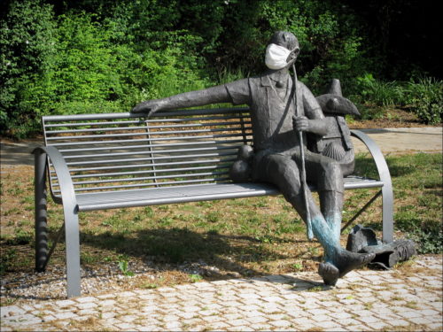 Fremdvermummter Kunst-Pilger in Stein b. Nürnberg