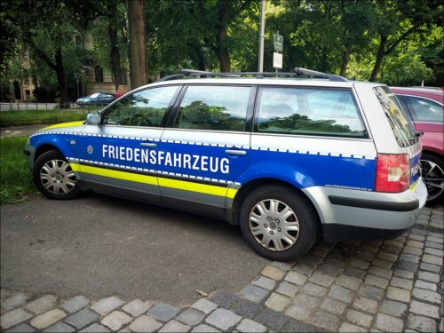 Friedensfahrzeug als friedliches Stehzeug