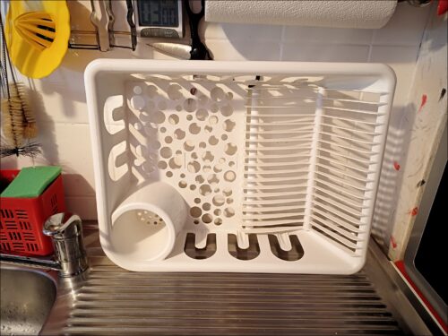 zonebattler's Geschirrabtropfgestell in seinem Habitat